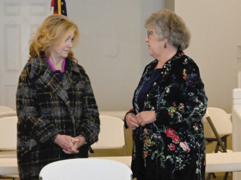 Senator Blackburn Visits Lake County