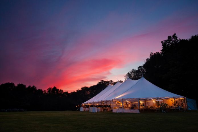 The Benefits of Renting a Tent for Your Event